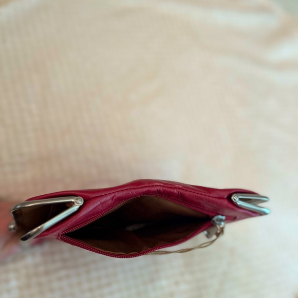 New HOBO Clutch Wallet in gorgeous Cranberry color. 100% Genuine Leather - Picture 7 of 14